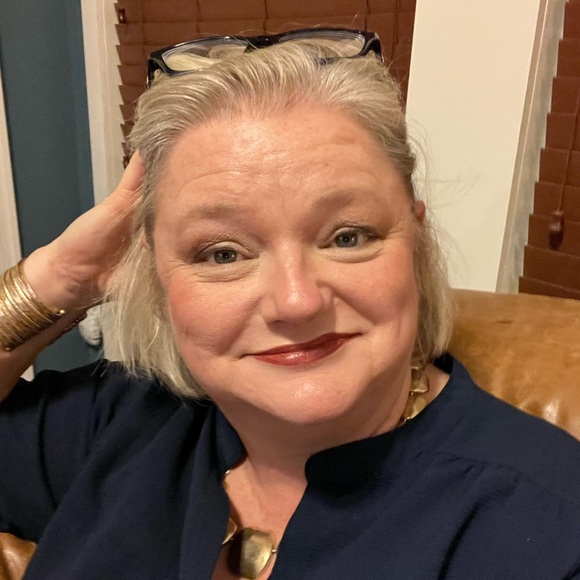 Meet your Posher, Tessa - Picture 4 of 8